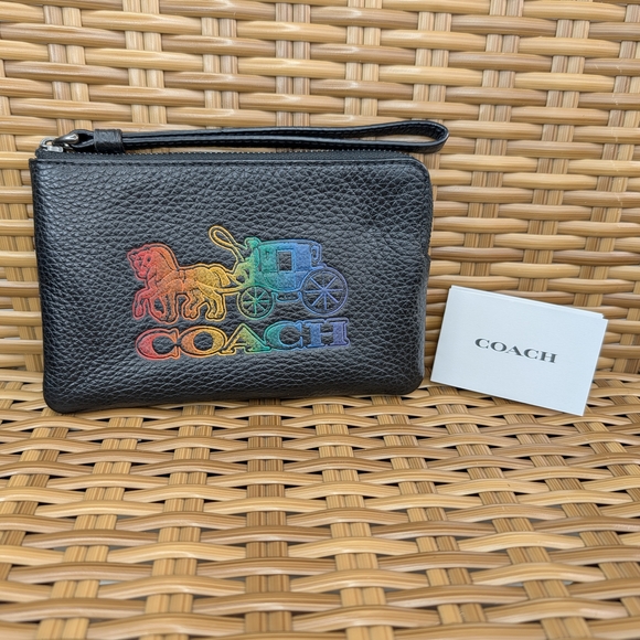 Coach Handbags - Coach Black Pebbled Leather Corner Zip Wristlet Bag Rainbow Horse And Carriage